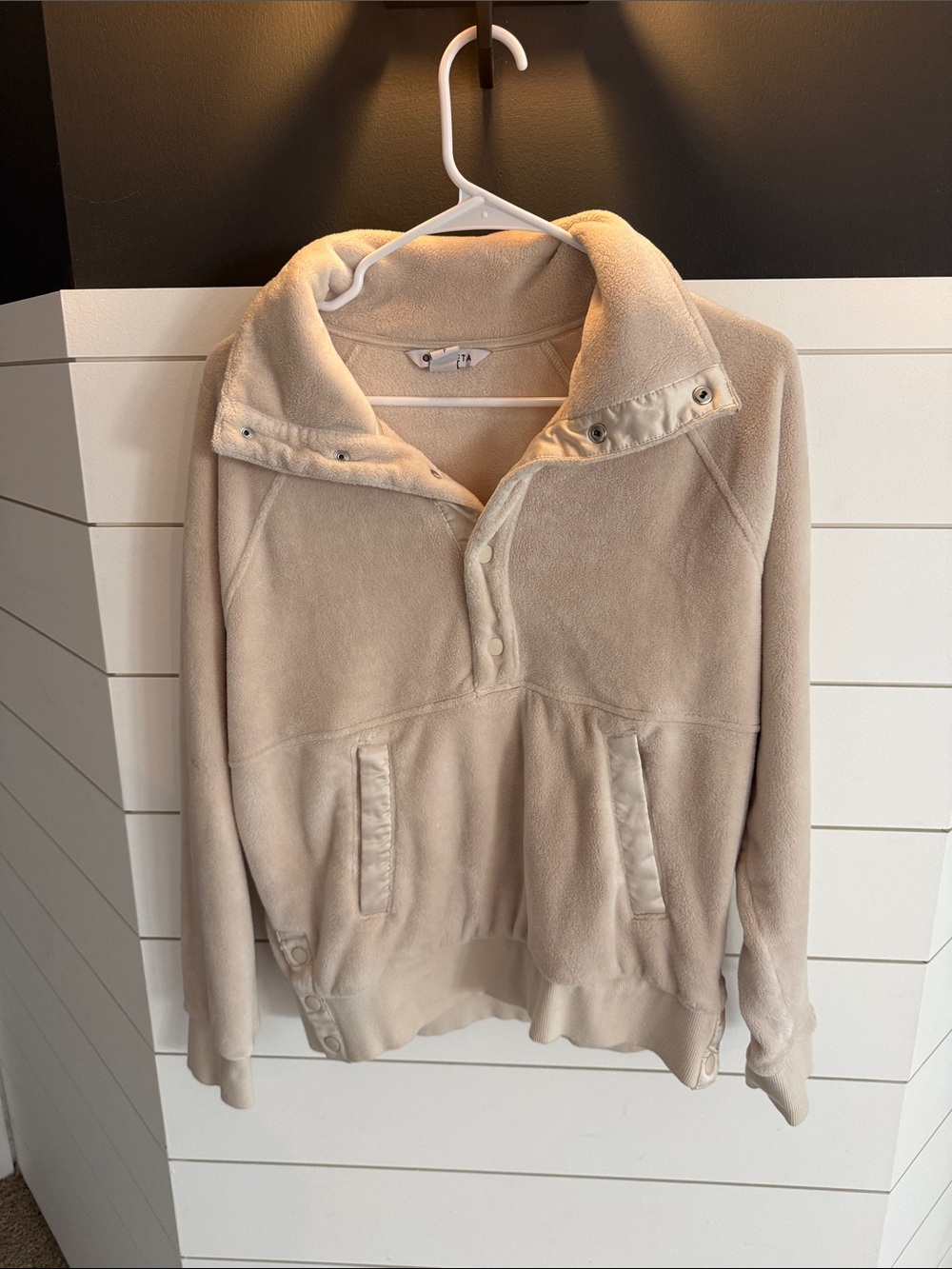 Athleta Cream Fleece Snap-Front Pullover